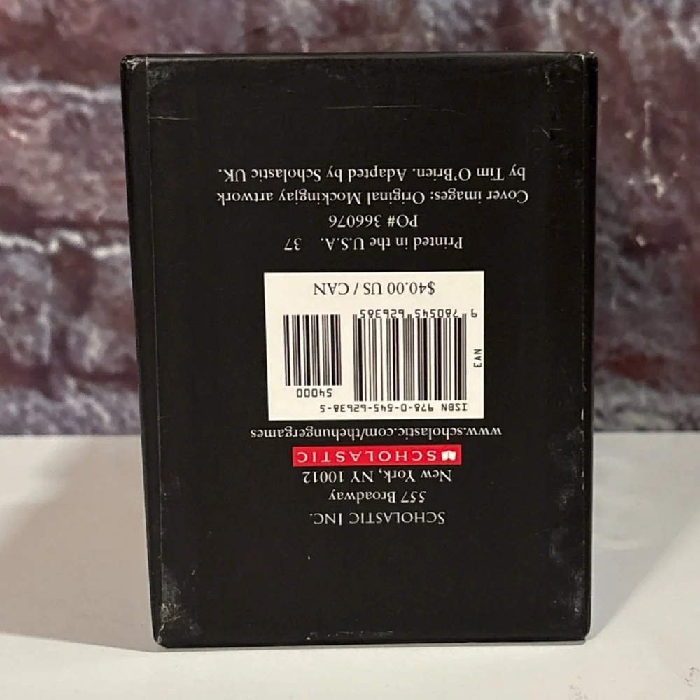 The Hunger Games Trilogy by Suzanne Collins  Paperback Box Set Of 3 Novels - Picture 6 of 16